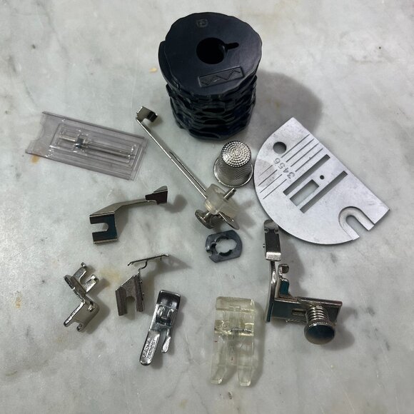 Vintage Singer sewing Machine Zig Zag Accessories Model 478 - Picture 10 of 10